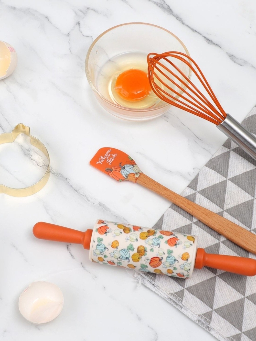 * CWC Mini Fall 4-pc. Baking Tool Set Harvest Kitchen Essentials Orange - Picture 3 of 7